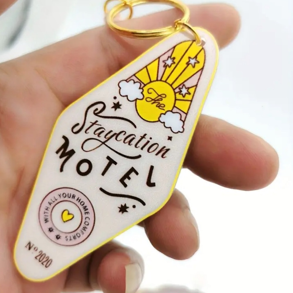 The Staycation Motel Keychain With Tassel Vintage Style - Picture 2 of 6
